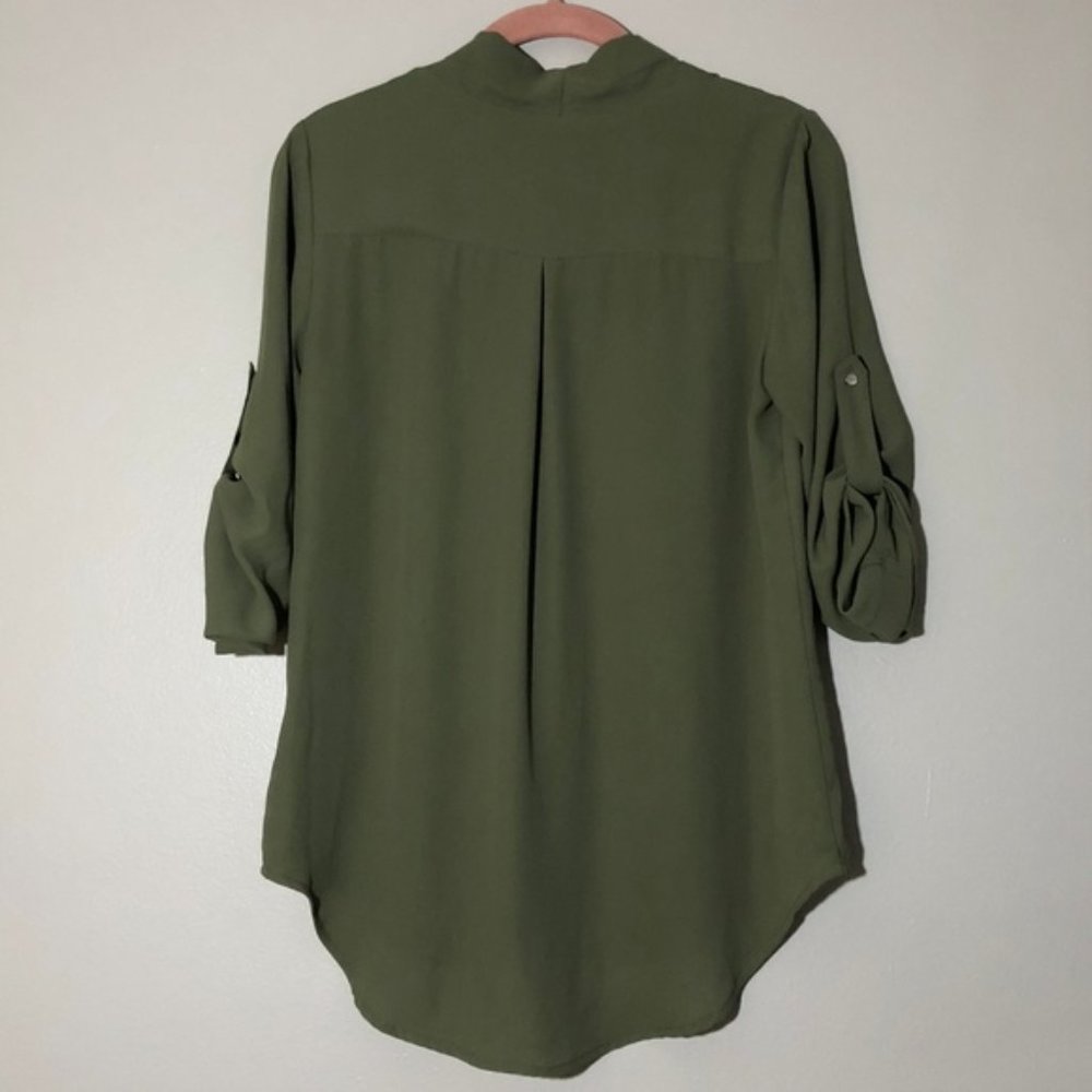 EUC Mossimo Olive Green Blouse Sz M - Picture 2 of 7